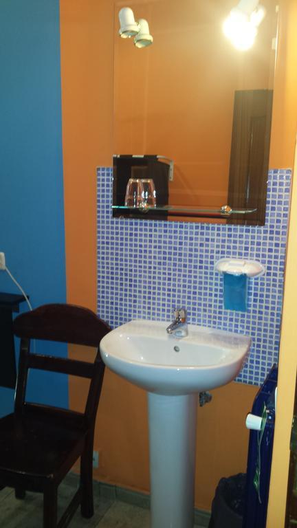 Hostal Rico Madrid Exterior photo